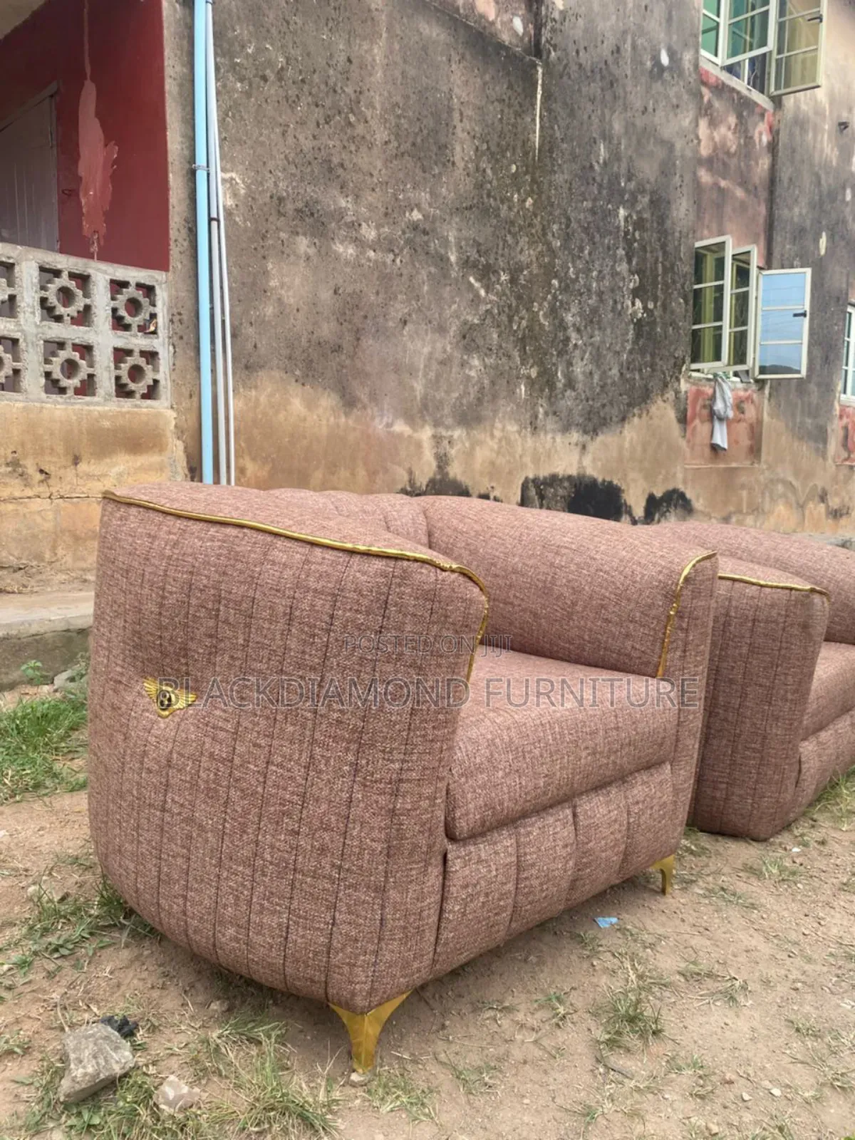 Executive Fabric Sofas by Blackdiamondfurniture