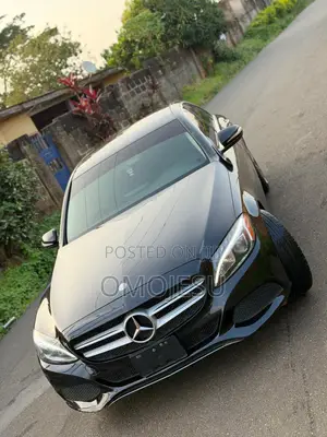 Mercedes-Benz C300 Sport 4Matic Sedan AWD (2.0L 4cyll 7A) 2016 Black