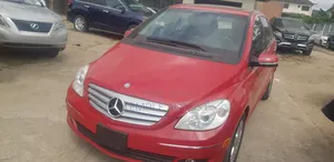 Mercedes-Benz 200 2007 Red