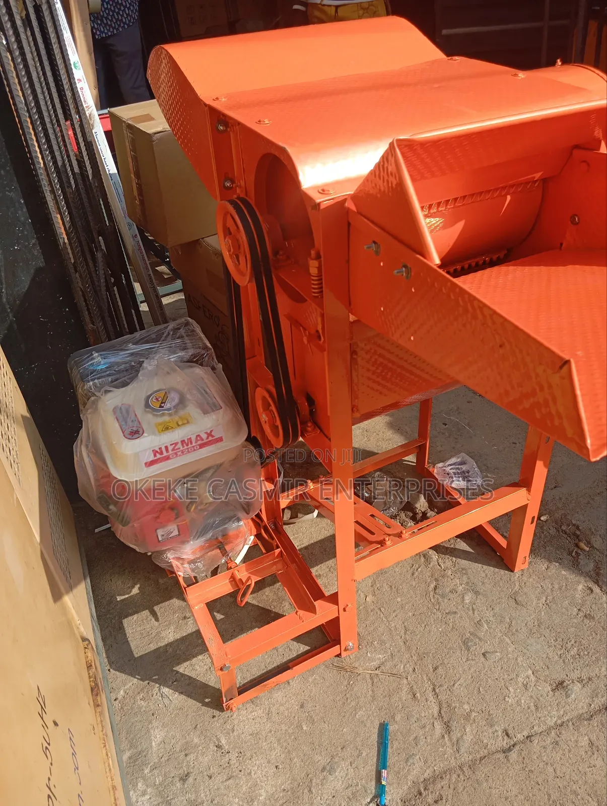 Rice Thresher Machine