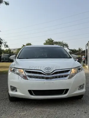 Toyota Venza LE 4dr Wagon (2.7L 4cyl 6A) 2015 White