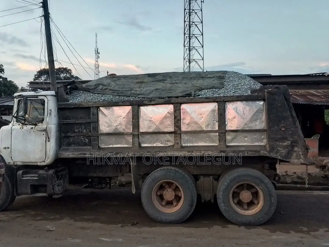 30 Tons Granite