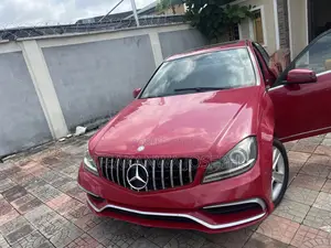 Mercedes-Benz C300 Luxury 4Matic Sedan AWD (3.5L 6cyl 7A) 2013 Red