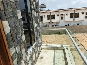 Furnished 4bdrm Duplex in Victoria Crest 2 for rent
