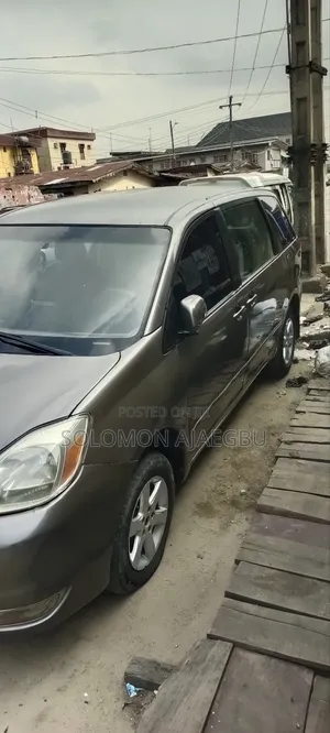 Toyota Sienna CE AWD 2006 Gray