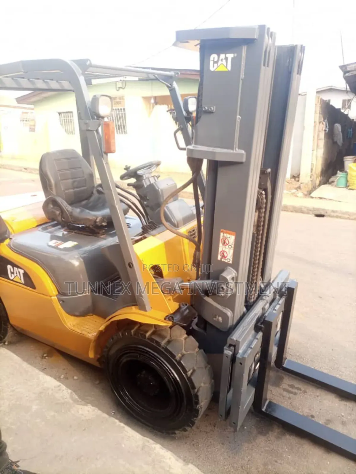 3tons Caterpillar Forklift Dp