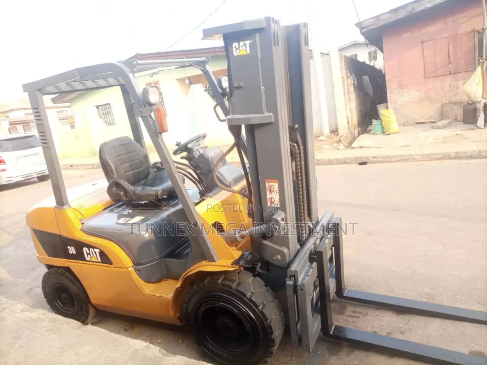 3tons Caterpillar Forklift Dp