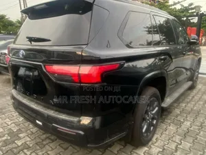 New Toyota Sequoia Platinum 4WD 2025 Black