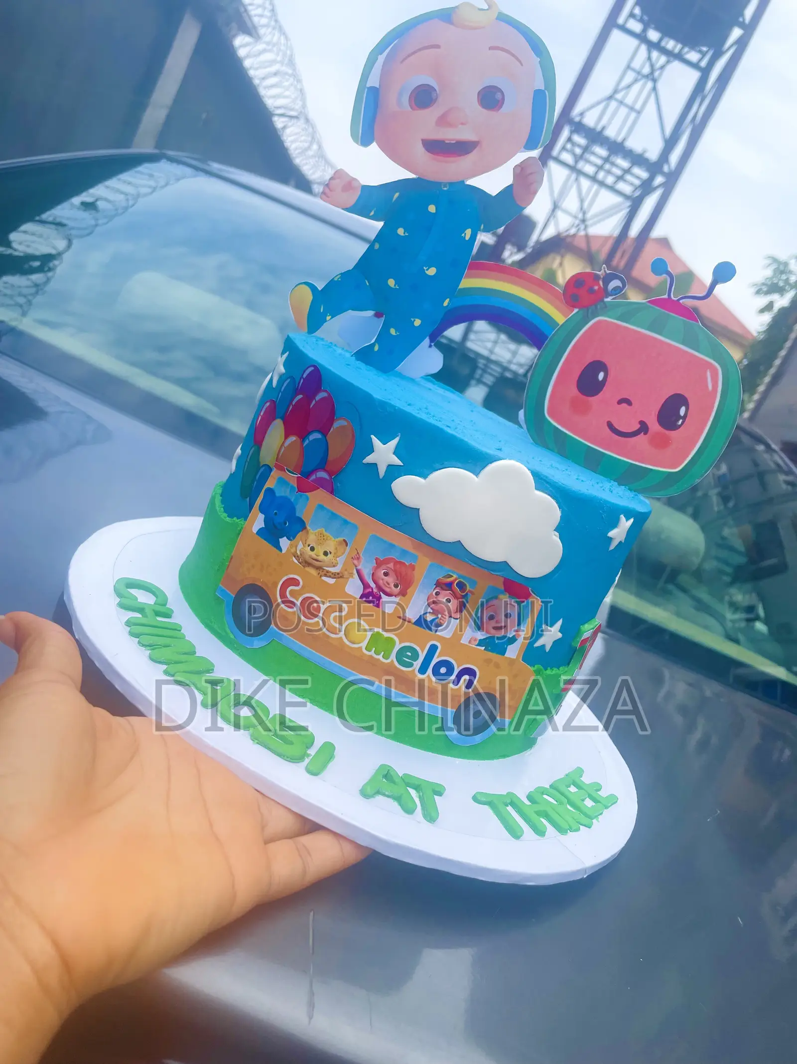 Wedding Cake and Birthday Cake