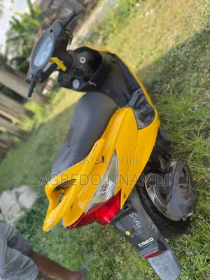 Kymco 2015 Yellow