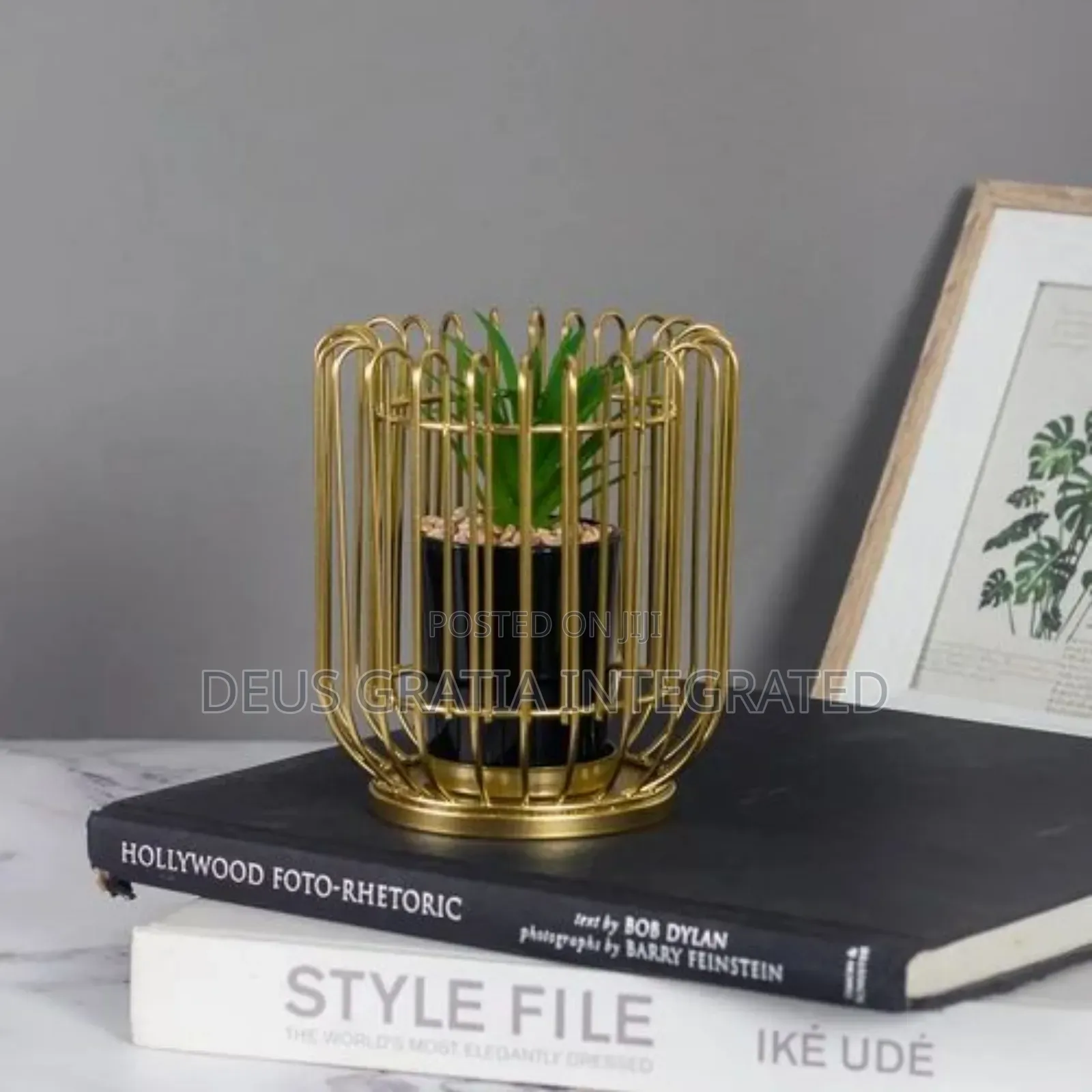 Decorative Metal Planter With Stand