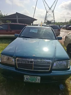 Mercedes-Benz C180 2002 Blue