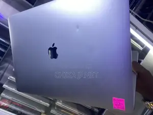 Laptop Apple MacBook Pro 2017 16GB Intel Core I5 SSD 512GB