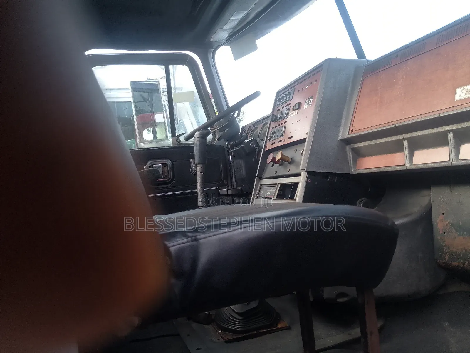 Ch Tractor Head