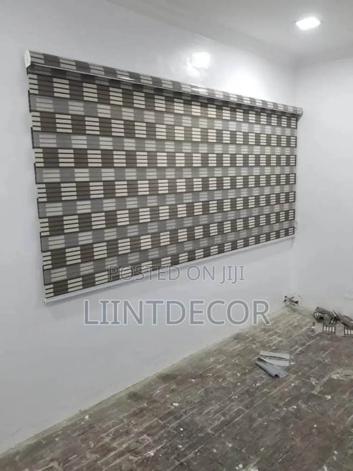Mature Pattern Day and Night Window Blinds