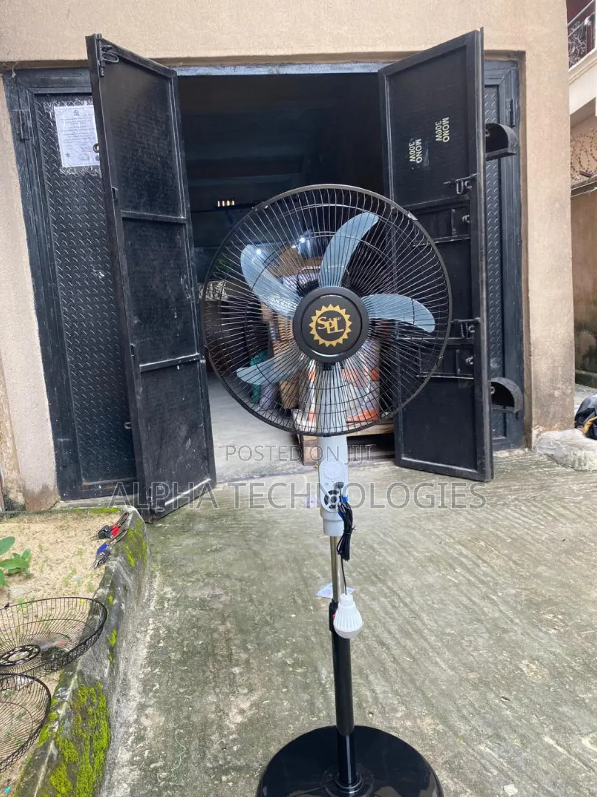 Solar Fan With Remote and Bulb