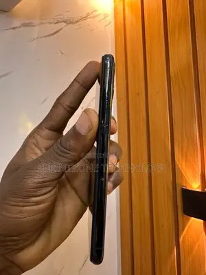 Apple iPhone 11 Pro 64 GB Gray