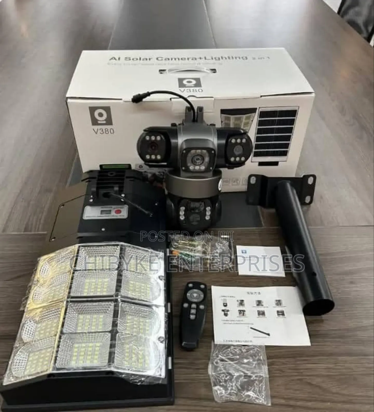Ai Solar Triple Lens Camera+ Lighting
