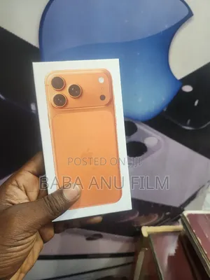 New Apple iPhone 17 Pro Max 256 GB Gold