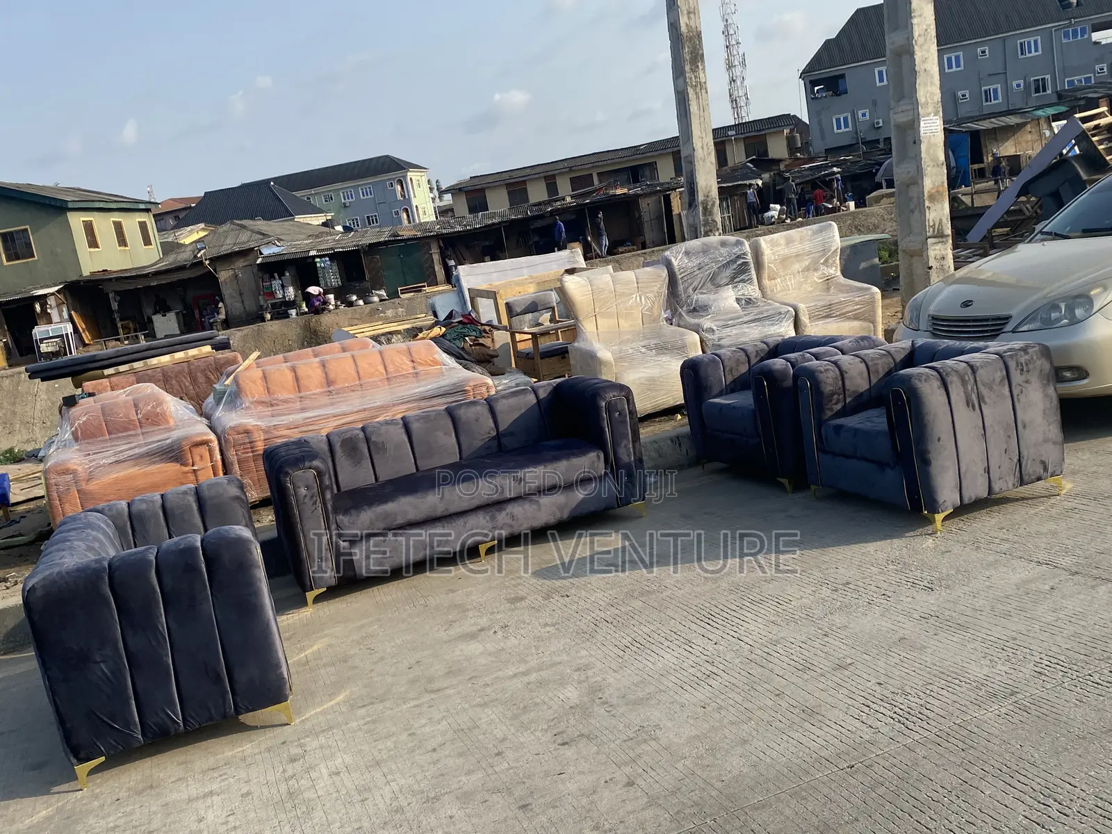 Newly Fullychest 7 Seater Sofa