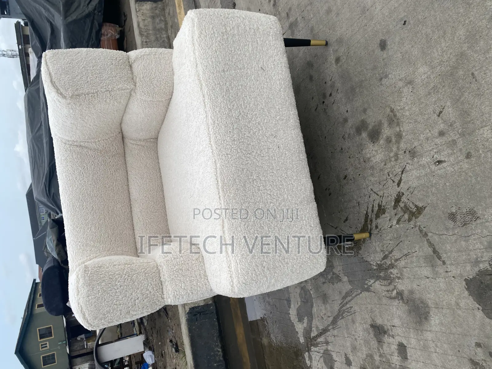 Newlyweds Single Sofa