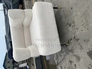 Newlyweds Single Sofa