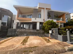 3bdrm Duplex in Idu Industrial for sale