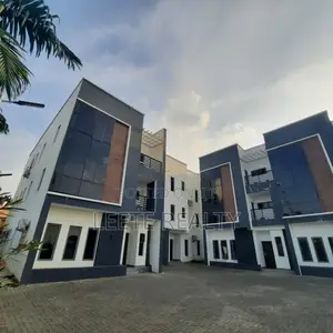 4bdrm Townhouse/Terrace in Wuye for sale