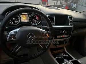 Mercedes-Benz E350 2013 Black