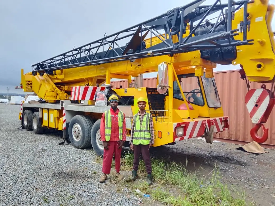 Mobile Crane