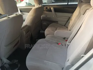 Toyota Highlander 2012 Silver