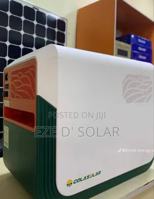 3.6 KWH High-Capacity Lifepo Battery Solar Generator