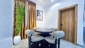 3 and 2 Bedrooms in Gilmore Jahi (Com)