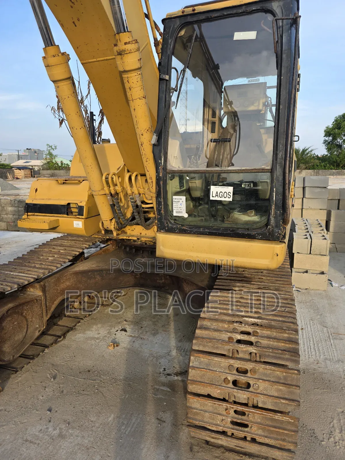 320bl Caterpillar Excavator