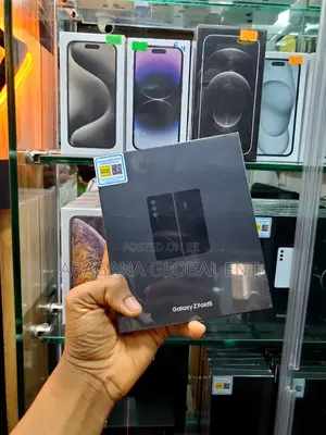 New Samsung Galaxy Z Fold 5 256 GB Black