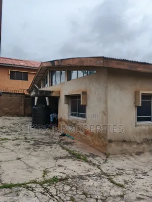 5bdrm Block of Flats in Bashorun, Ibadan for sale