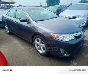 Toyota Camry 2014 Gray