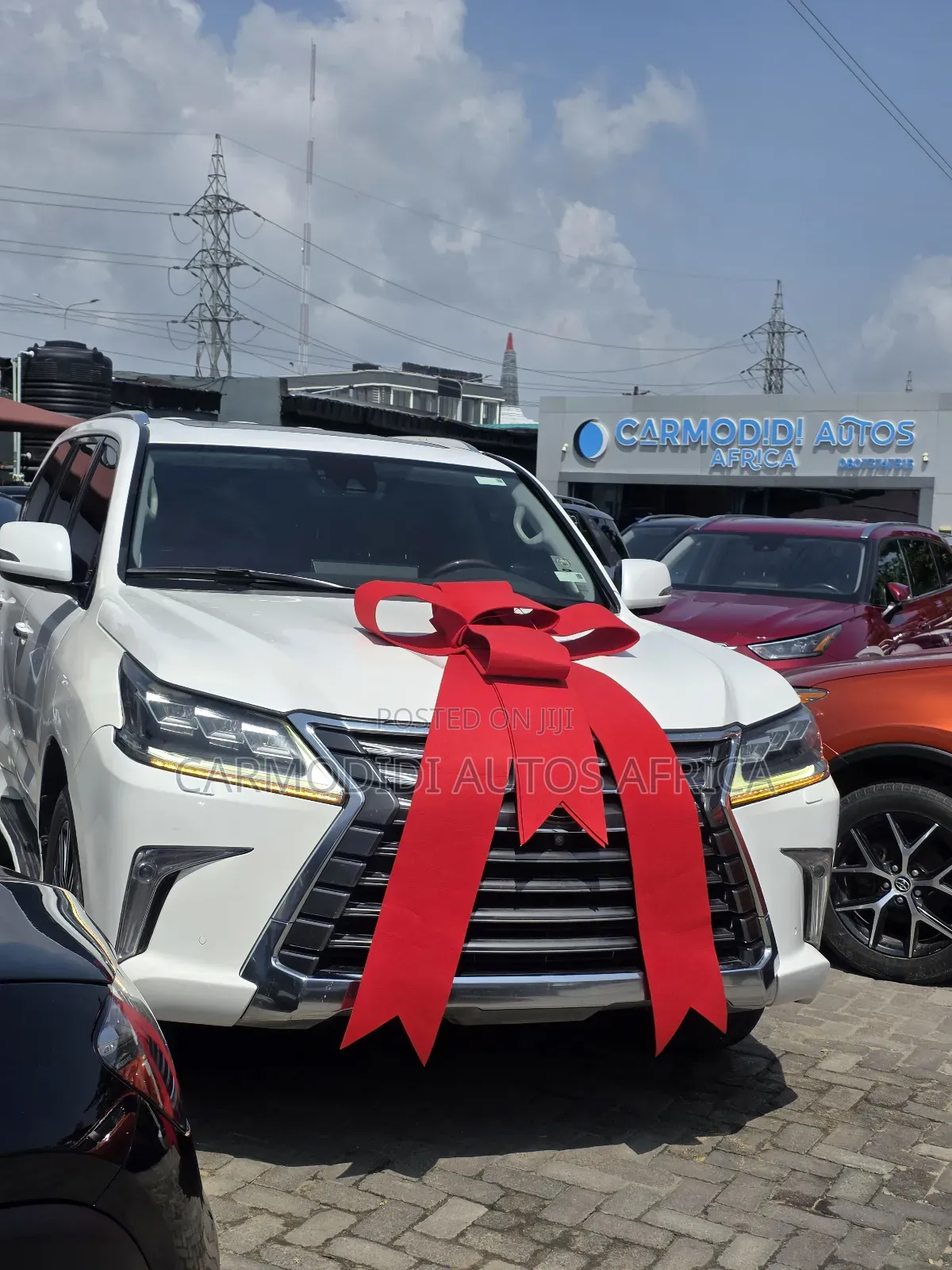 Lexus LX 2018 White