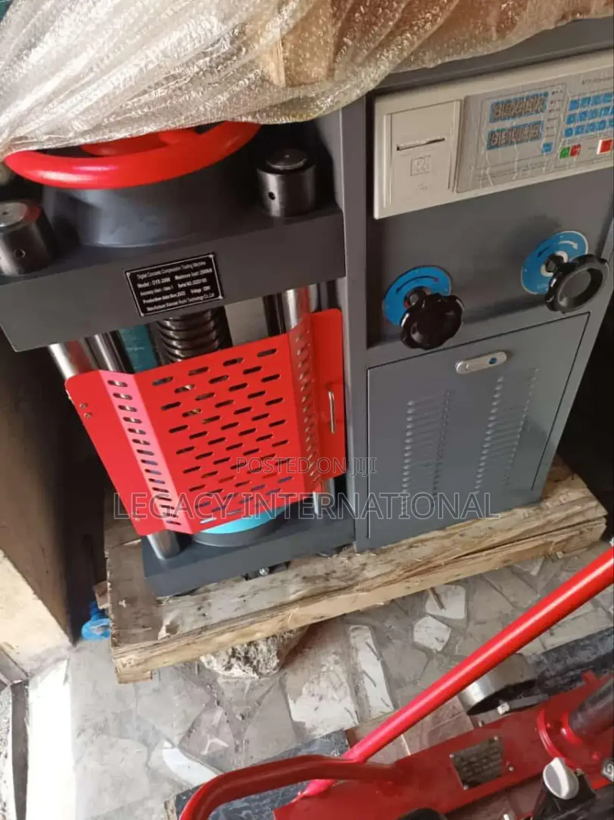 Digital Compression Machine 2000kn