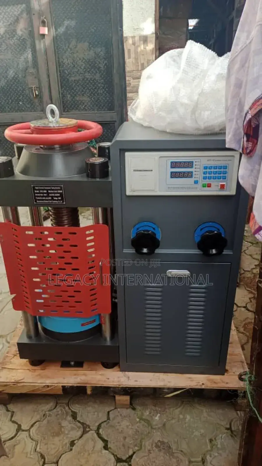 Digital Compression Machine 2000kn