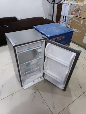 Brand New Glamstar 90l Refrigerator – Ice Tray Freezer Space