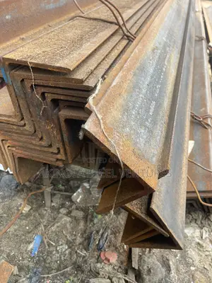 150x150x10mm Angle Iron