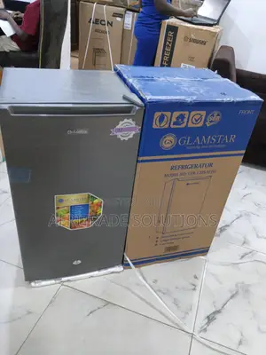 Glamstar 90l Small Refrigerator for Dorm Rooms