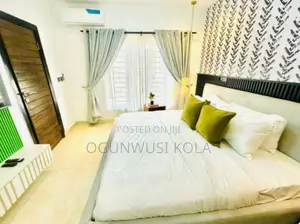 Exquisite 2 Bedroom Short Let