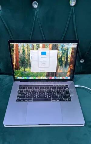 Laptop Apple MacBook Pro 2018 16GB Intel Core I9 SSD 512GB