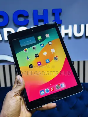 Apple iPad 9.7 32 GB Silver