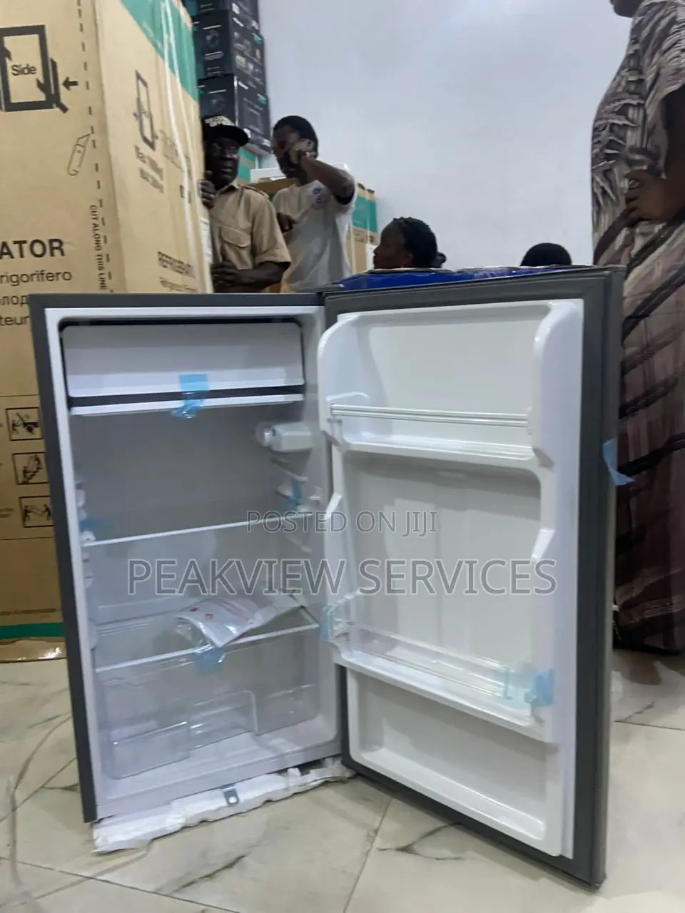 90l Glamstar GRF-120s-M Door Refrigerator