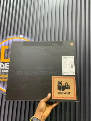 New Laptop Dell Latitude 7450 32GB Intel Core Ultra 5 SSD 512GB