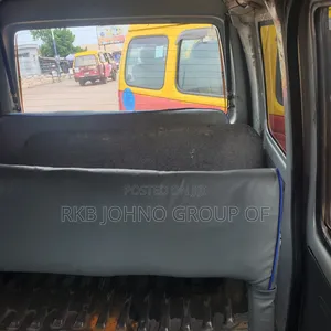 Daihatsu Hijet 2005 Yellow