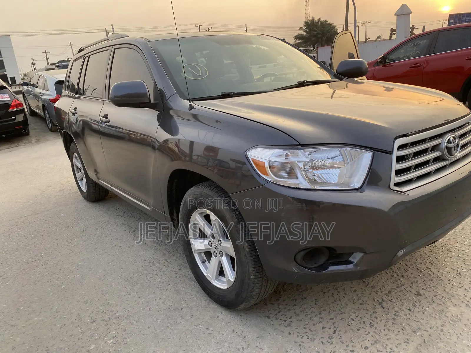 Toyota Highlander SE 2010 Gray